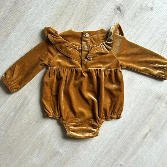 Mudpie NWT velvet mustard color holiday romper size 3-6 months - Picture 4 of 4